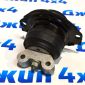 Опора двигателя Dodge Charger LD/Dodge Challenger LA V3.0/V3.6/V5.7 Hemi (левая/правая) 68277081AA