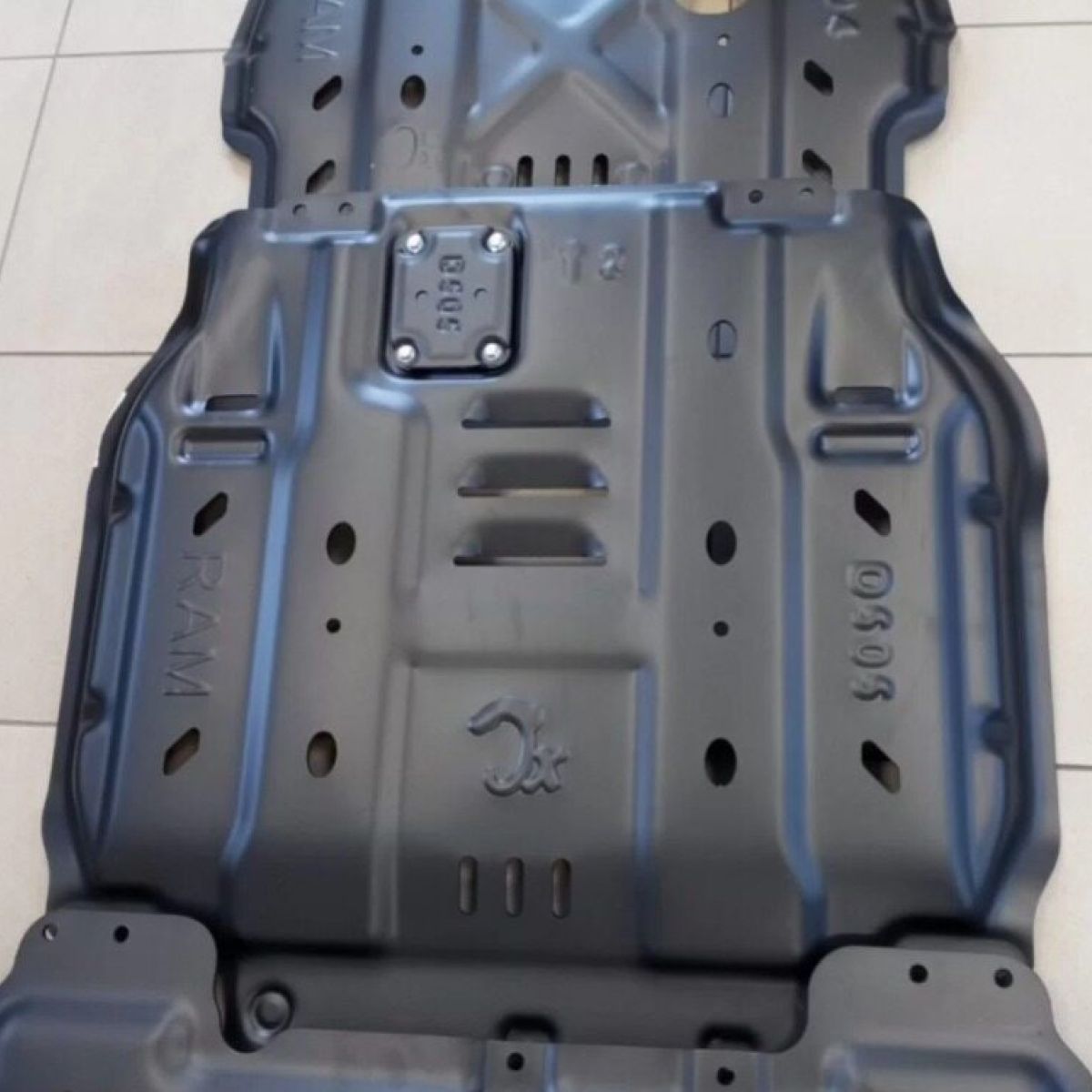 Защита днища Dodge Ram 1500 DT (алюминий,комплект) 68709208AA