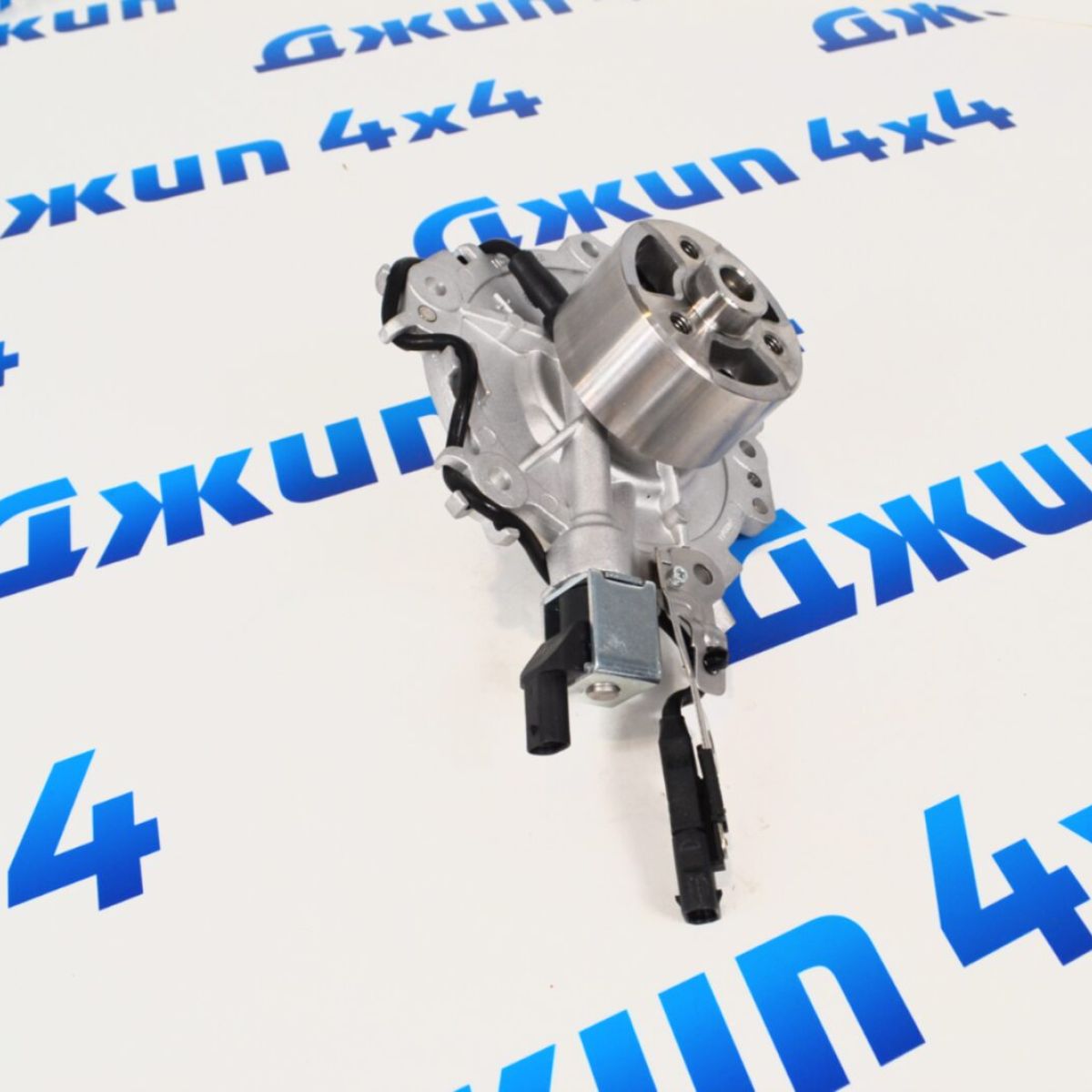 Помпа системы охлаждения Range Rover Velar/Defender/Discovery Sport/Evoque/Sport V2.0T Petrol LR154597
