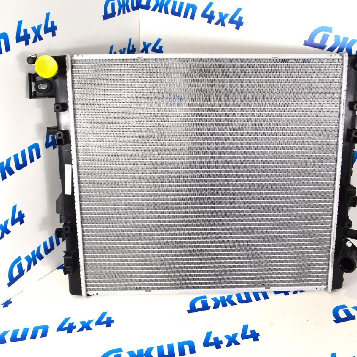 Радиатор охлаждения двигателя Jeep Wrangler JK V2.8CRD 55056634AB