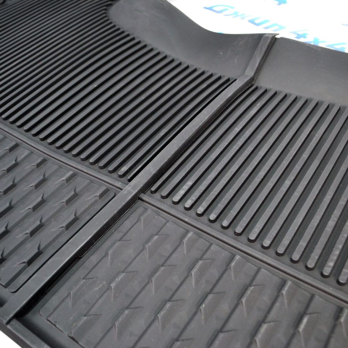 Ковры в салон Dodge Ram 1500 DT 2025-/ Crew Cab Non-Rebel (комплект) 82216607AA
