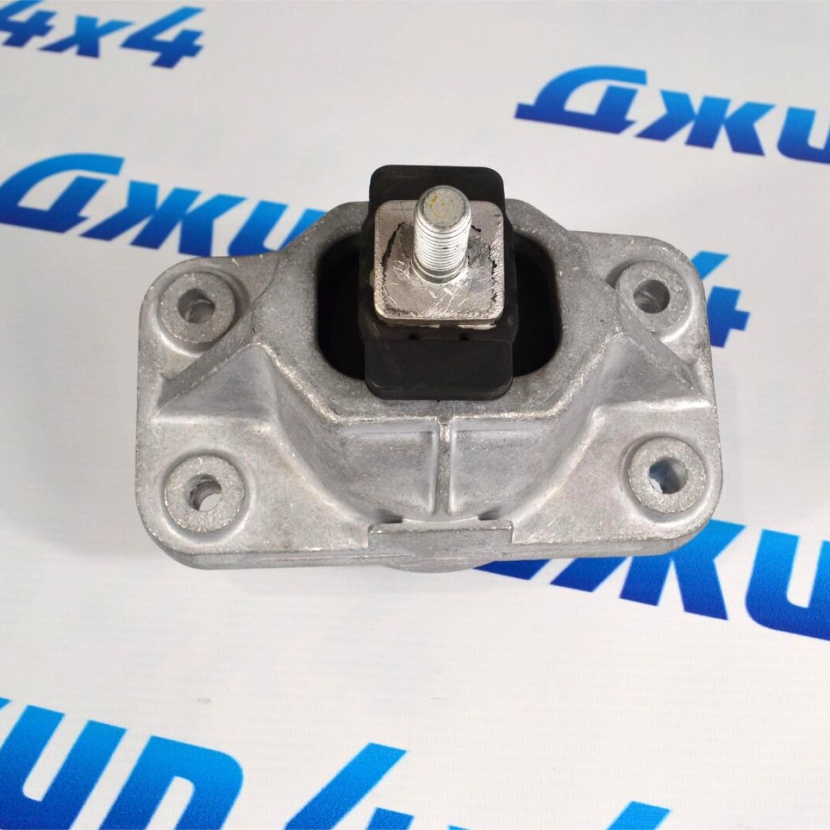 Опора двигателя Range Rover L405/Range Rover Sport L494 V3.0SC/V5.0SC Petrol LR056882
