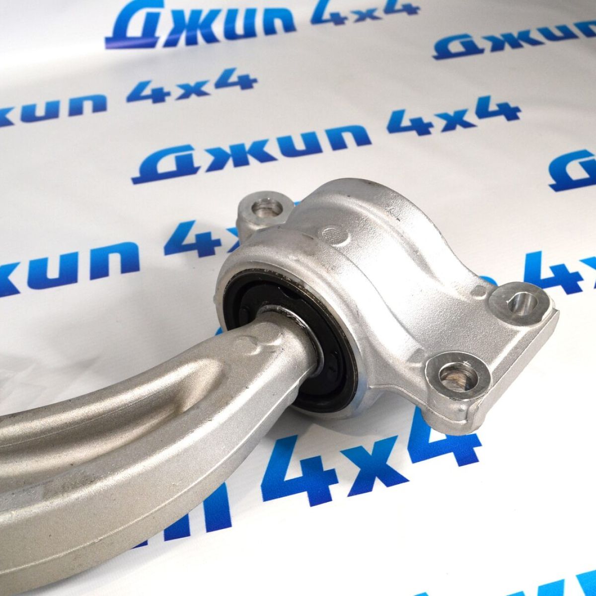 Рычаг передний нижний Chrysler Pacifica 2020- (левый) 05274643AA