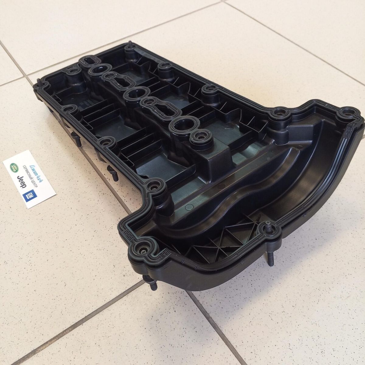 Клапанная крышка с прокладкой Jeep Grand Cherokee WK2/Dodge Ram 1500 V3.0CRD (правая) 68147538AB