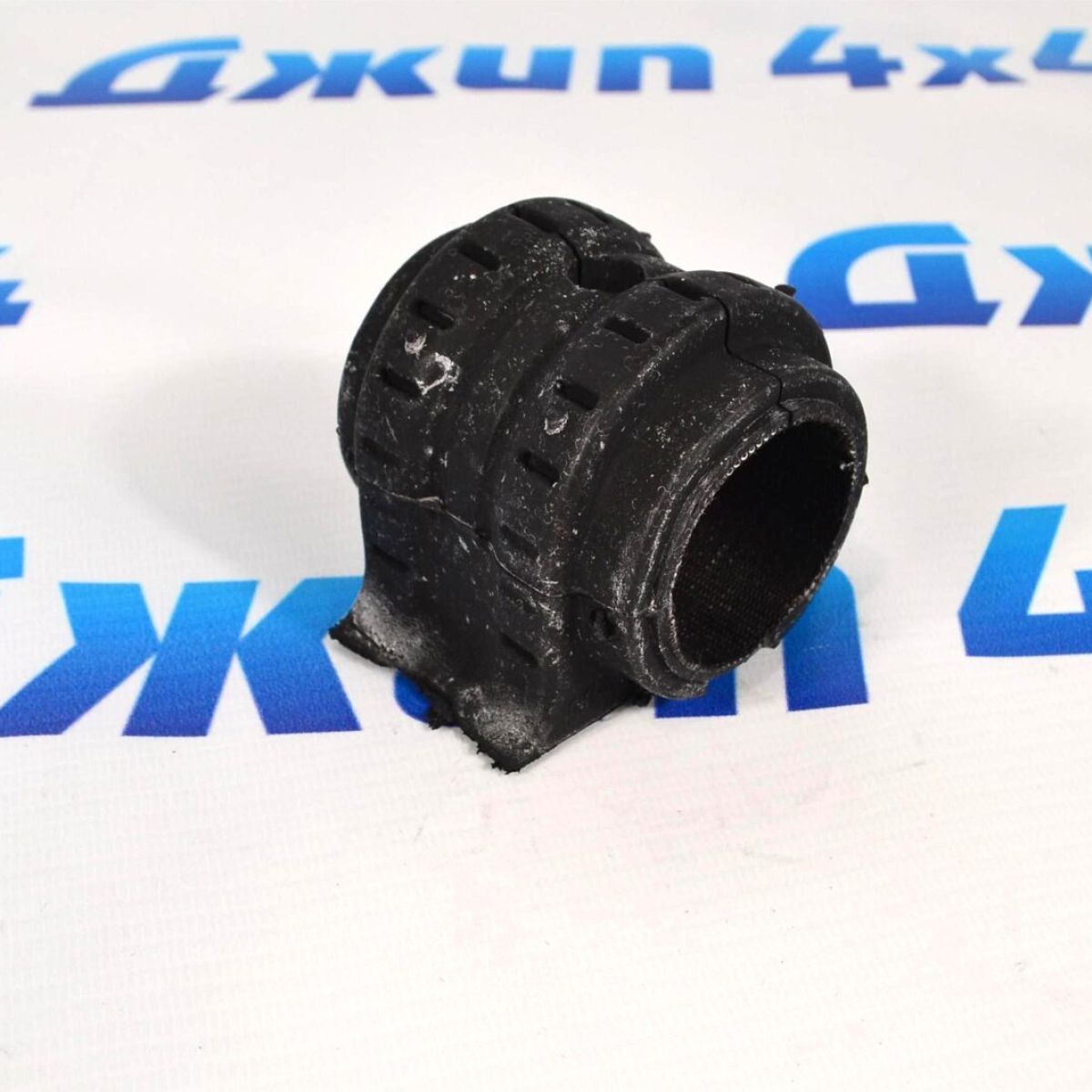 Втулка заднего стабилизатора Range Rover L405/Range Rover Sport L494 LR048462