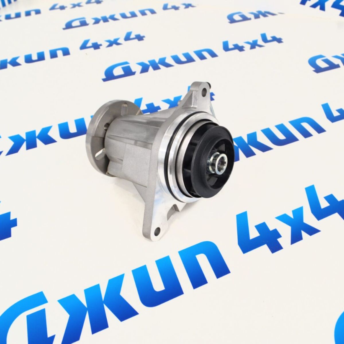 Помпа системы охлаждения Land Rover Discovery 5 L462/Range Rover Sport L494 V3.0TD LR089625