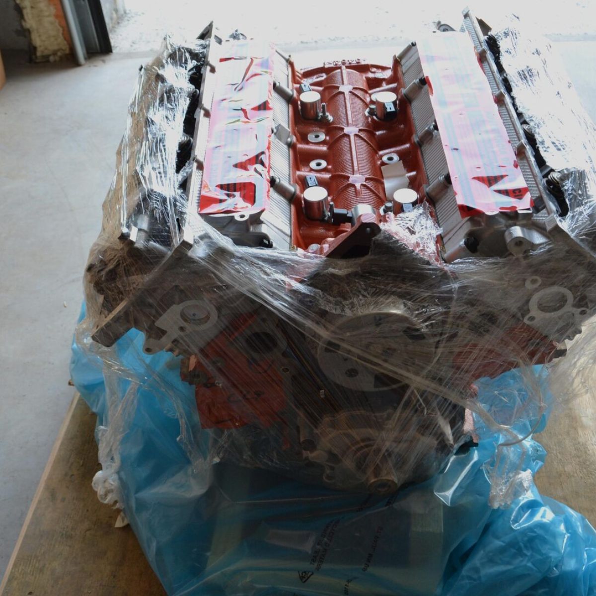 Двигатель в сборе Jeep/Dodge/Chrysler V6.4 Hemi 68411264AA