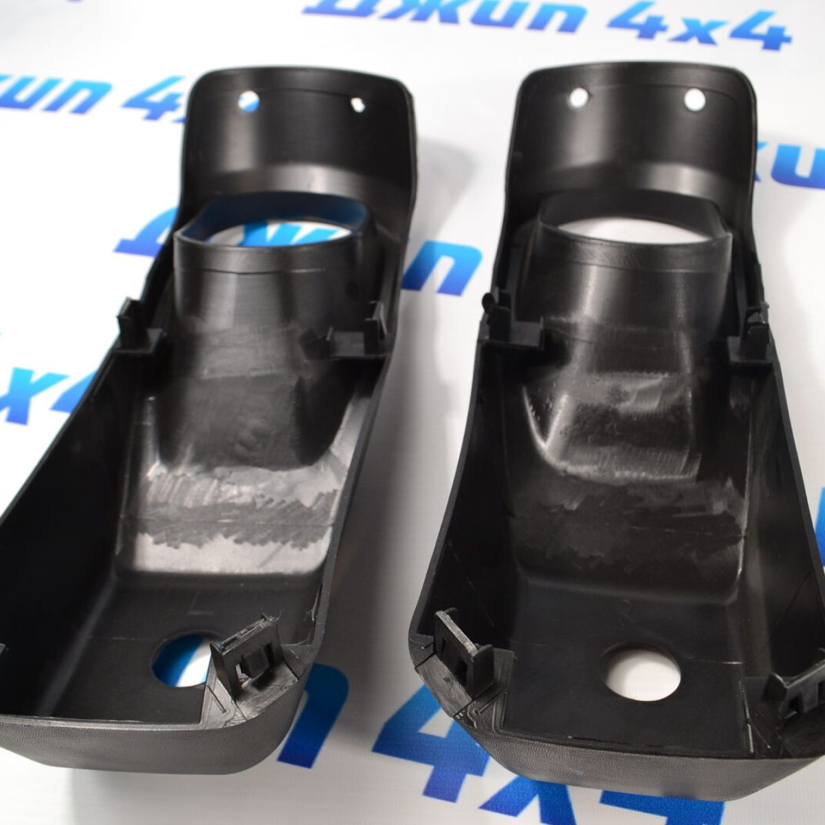 Накладка на противотуманные фары (комплект) Jeep Wrangler JL 68295559AA