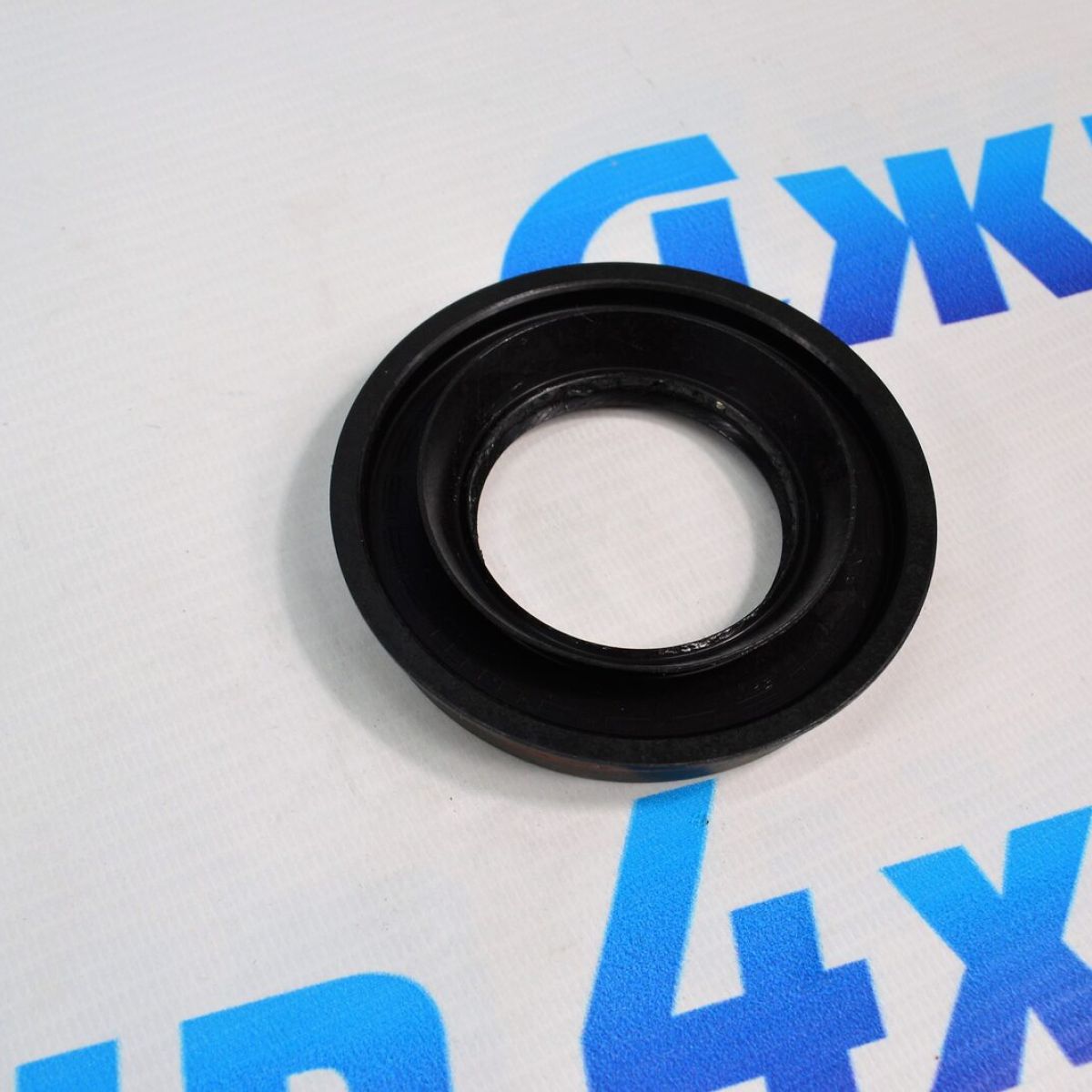 Сальник хвостовика переднего редуктора Jeep Wrangler JL 68396634AA