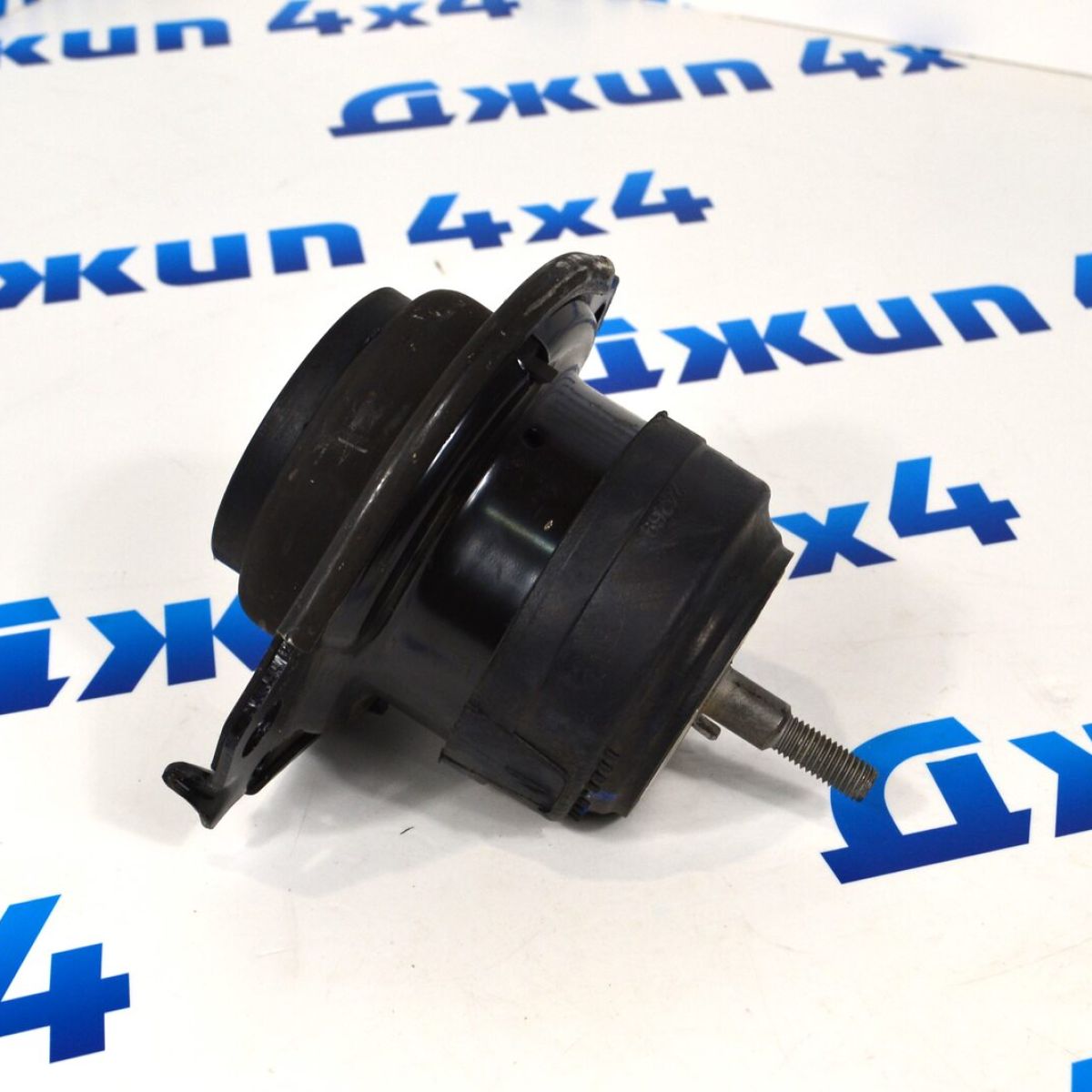 Опора двигателя Jeep Grand Cherokee WK2/Dodge Durango WD V6.4 Hemi 05038548AC