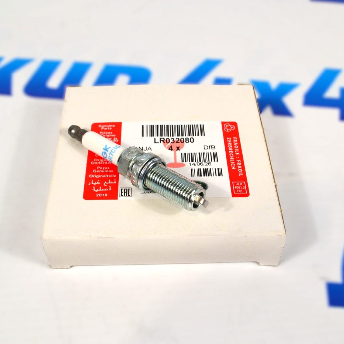 Свеча зажигания Land Rover/Range Rover/Jaguar V5.0SC LR032080