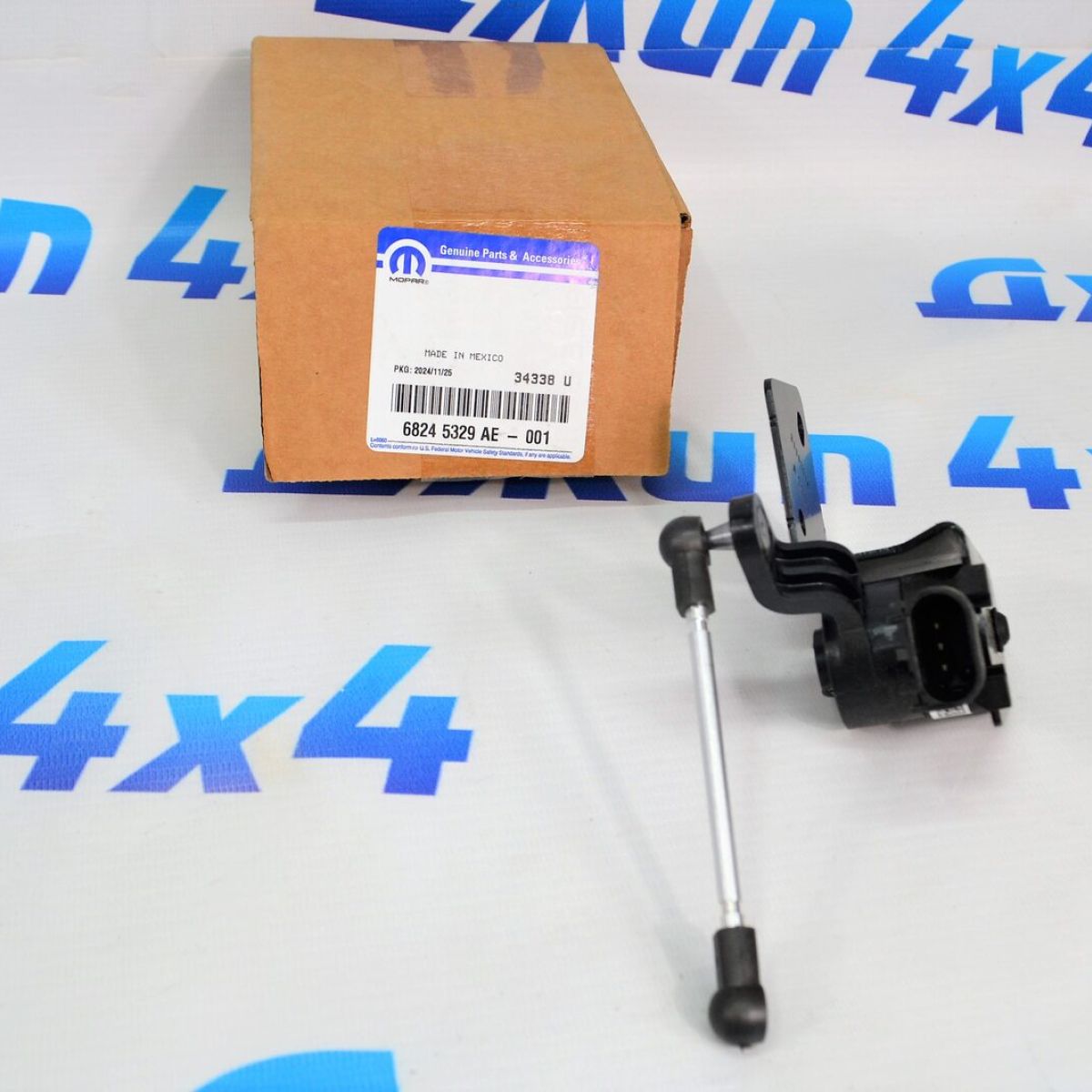 Датчик положения кузова Jeep Grand Cherokee WK2 (передний/левый) 68245329AE