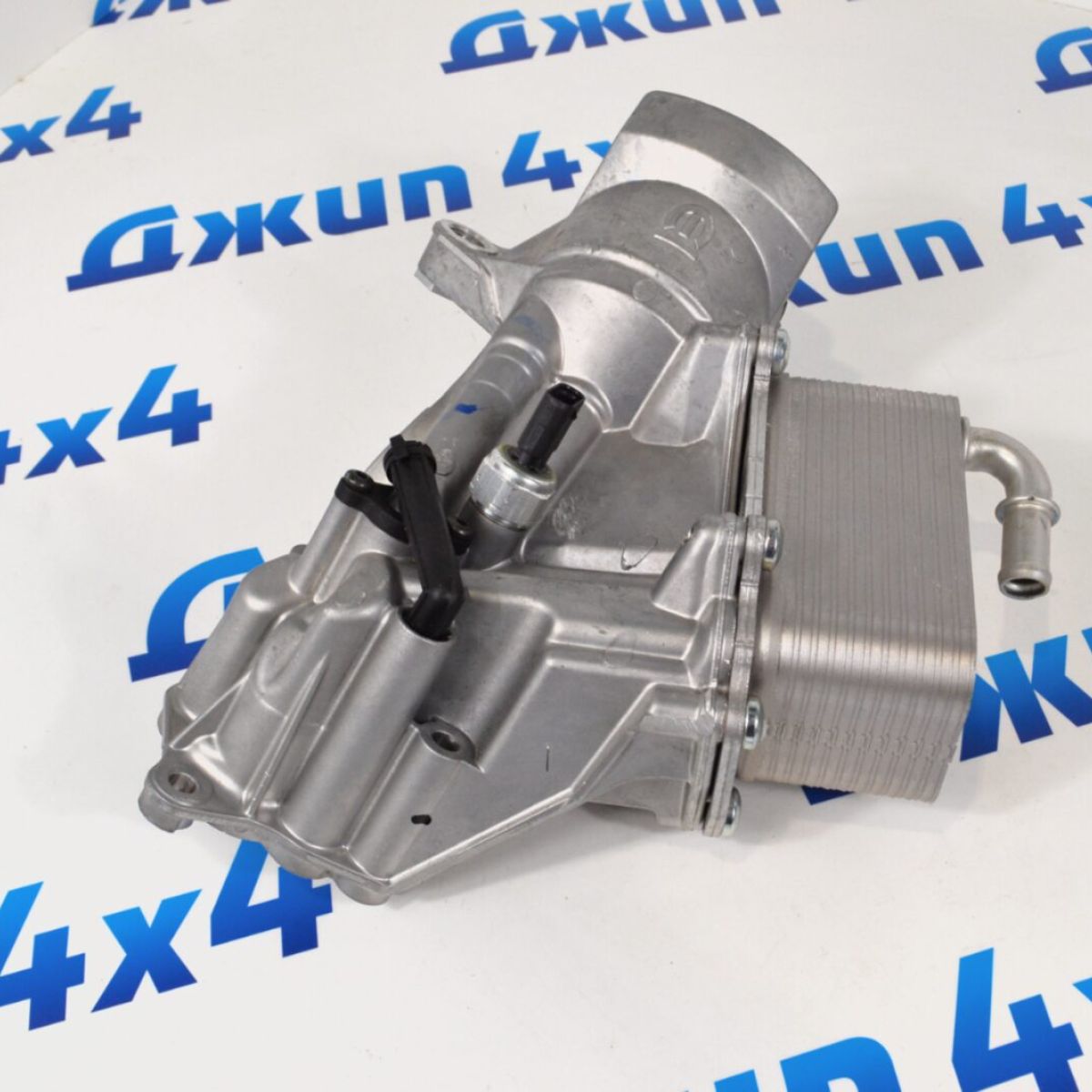 Радиатор масляный-теплообменник Dodge Ram DT V3.0CRD 68511102AA