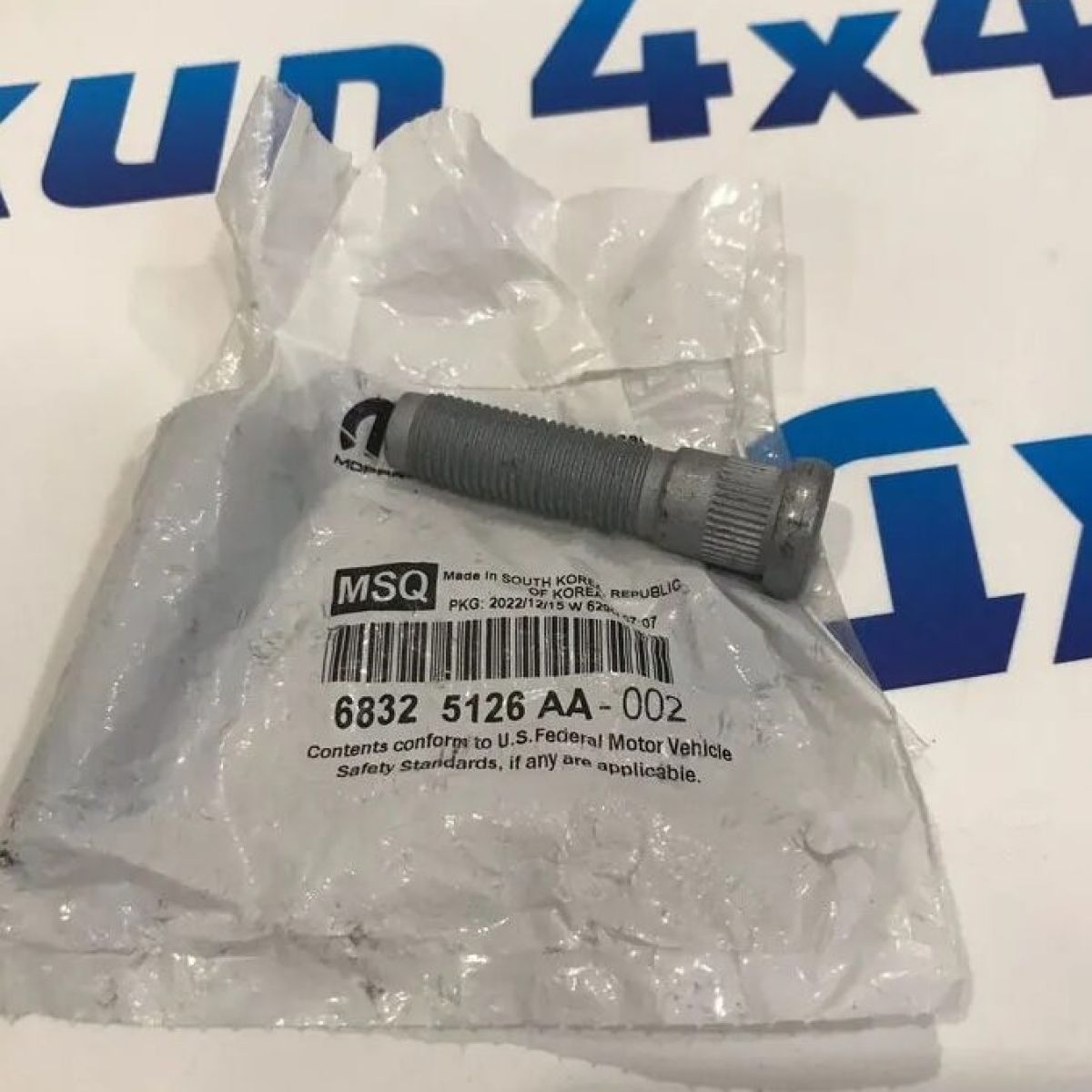 Шпилька колёсная передней оси Jeep Wrangler JL/Jeep Gladiator JT 68325126AA