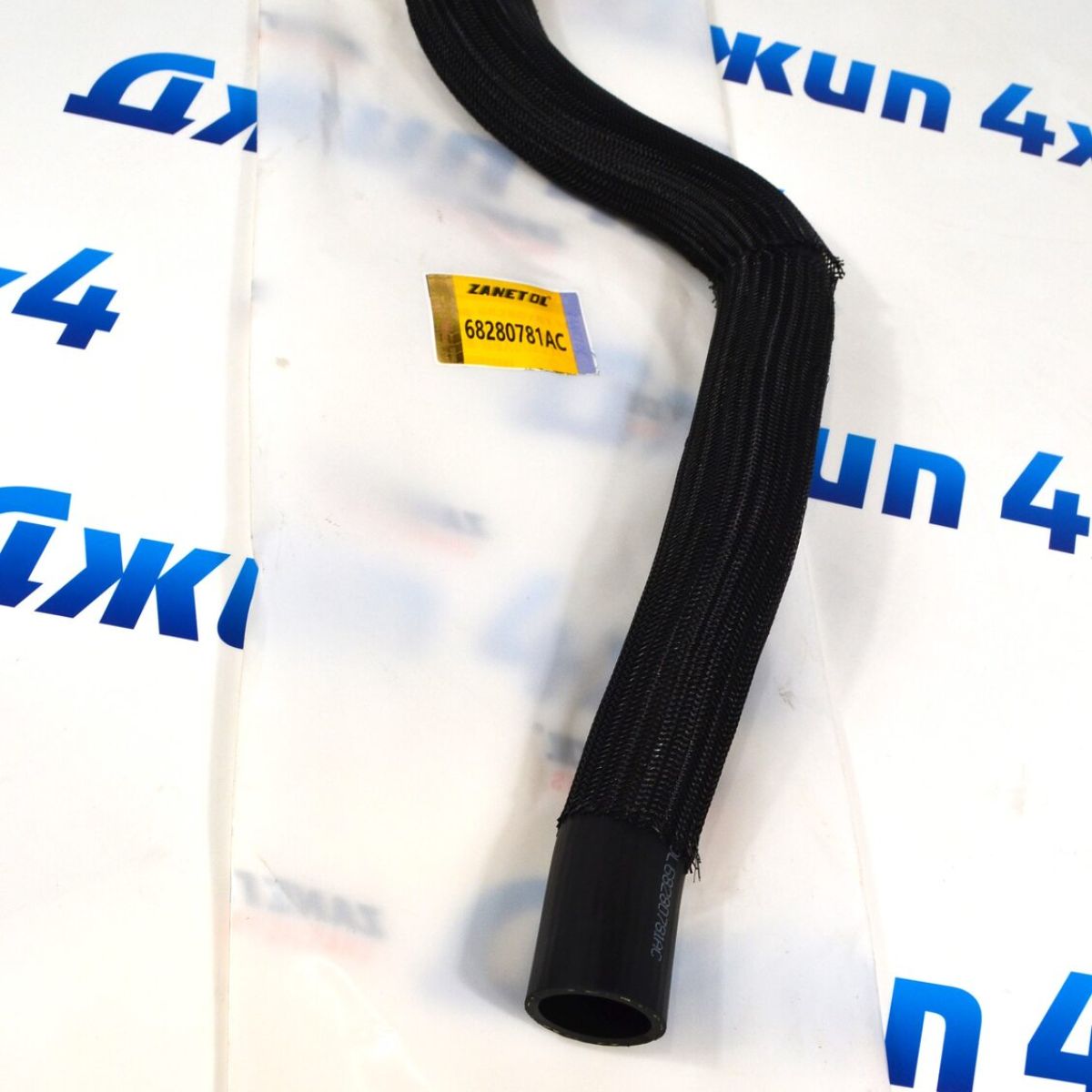 Патрубок системы охлаждения Jeep Wrangler JL V2.0T 68280781AC