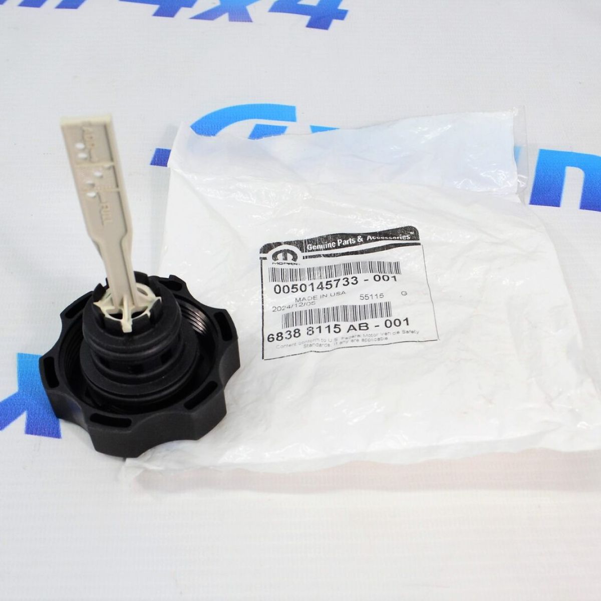 Крышка расширительного бачка Jeep Wrangler JL V2.0T (с щупом) 68388115AB