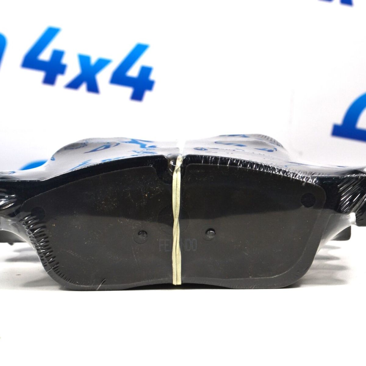 Колодки тормозные передние Range Rover Evoque L538/Land Rover Discovery Sport L550/Jaguar E-PaceX540 LR072681