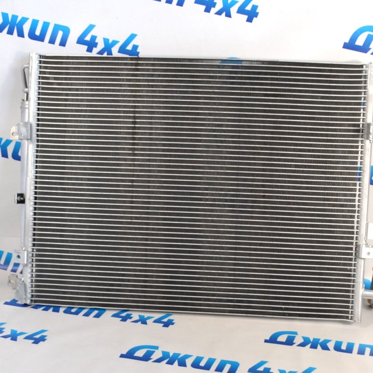 Радиатор кондиционера Range Rover L322 V3.6TD LR097939