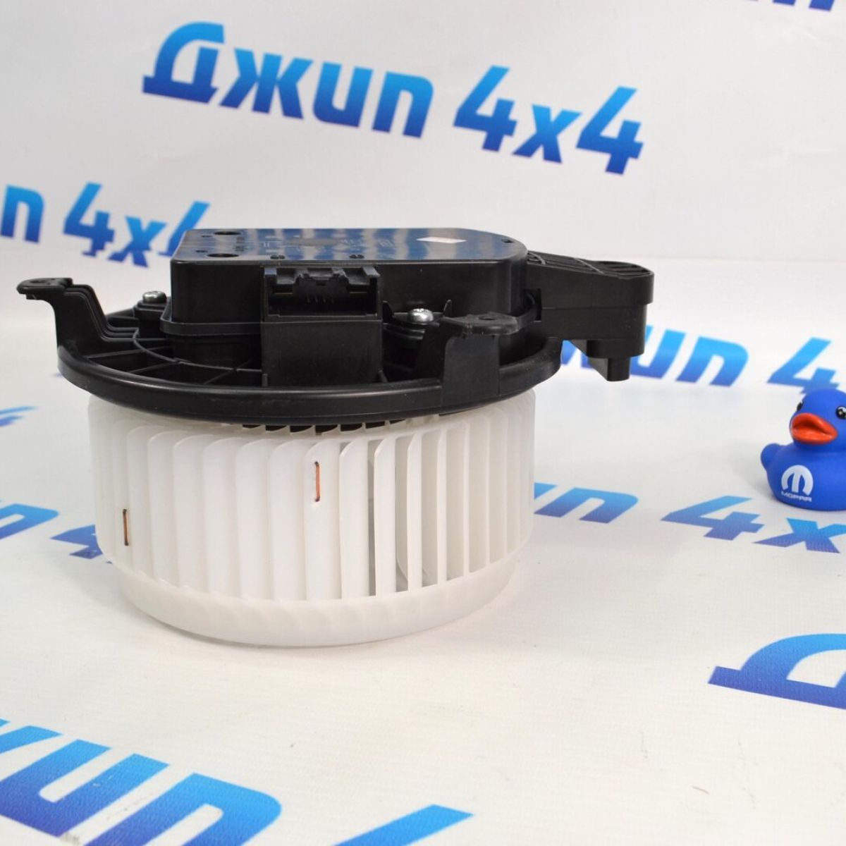 Мотор отопителя салона Ram 1500/2500/3500/Jeep Grand Wagoneer 68396057AD