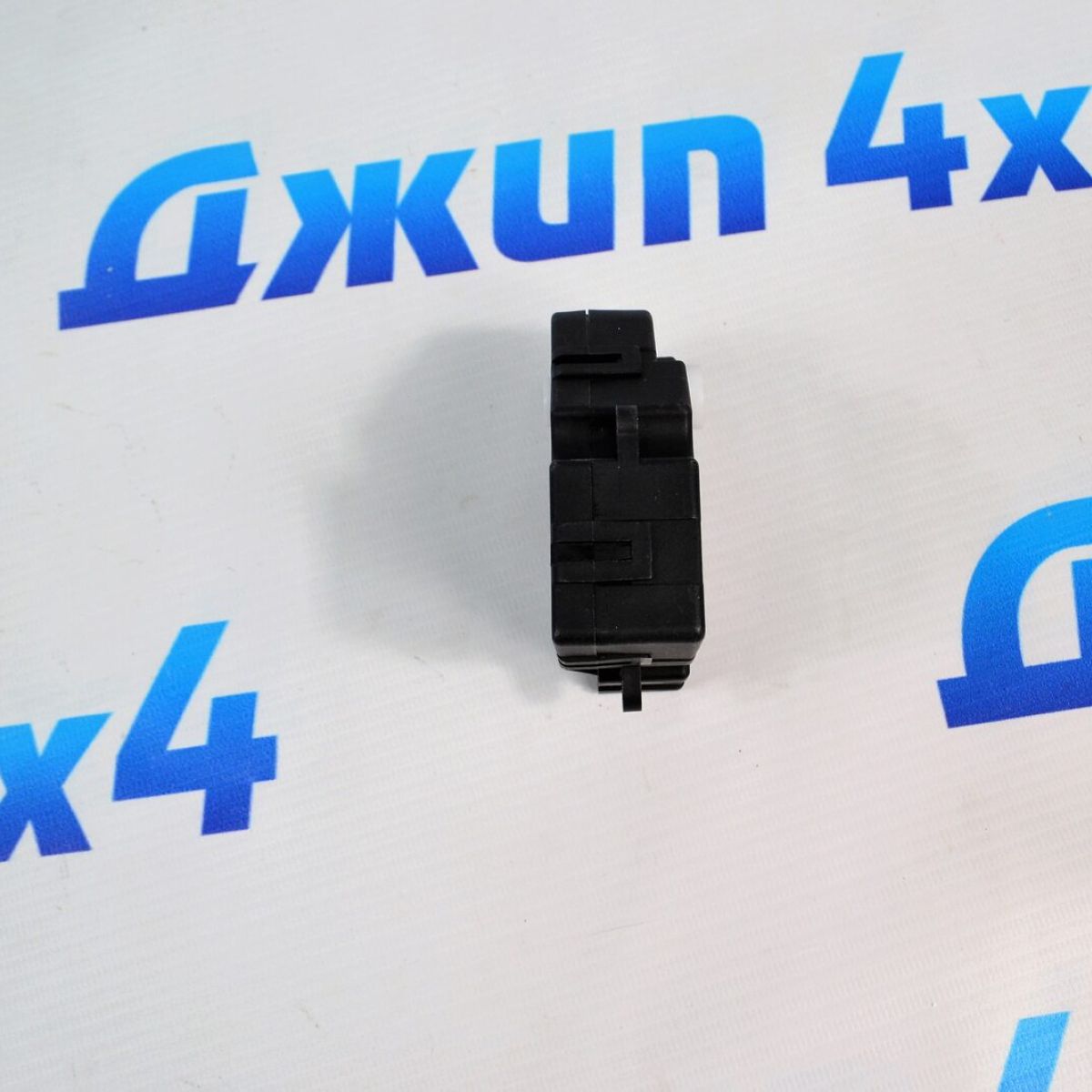 Актуатор заслонки печки Cadillac Escalade/Chevrolet Tahoe 16163982