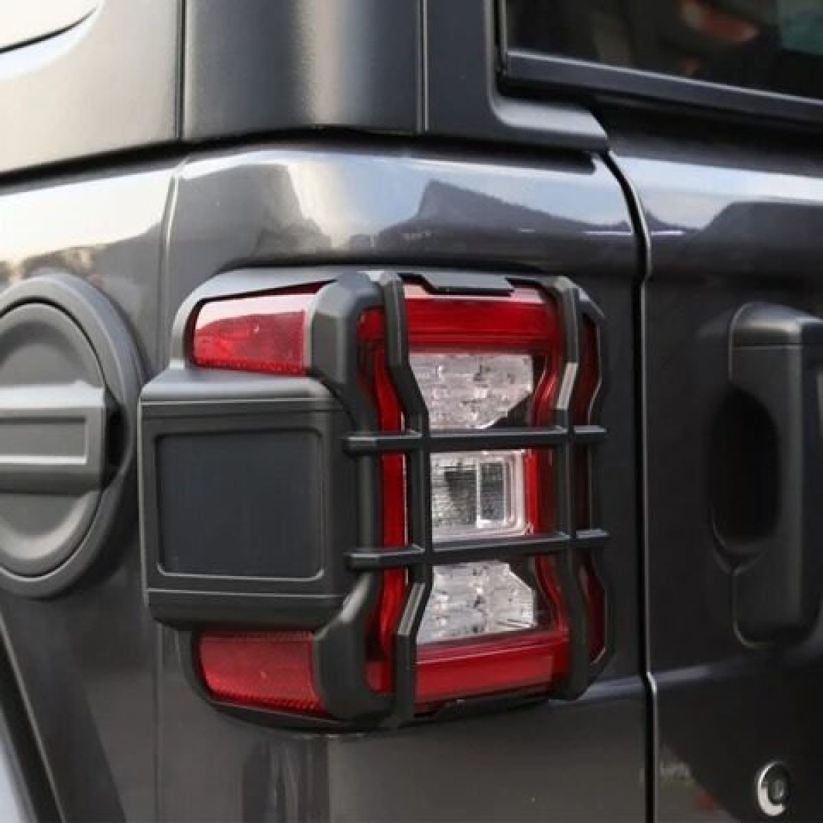 Защита задних фонарей Jeep Wrangler JL 2018- (комплект) 11226.13
