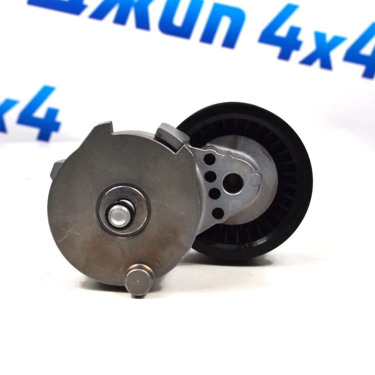 Натяжитель ремня нагнетателя Jeep Grand Cherokee WK2 SRT8 V6.2 Hemi 53011558AA