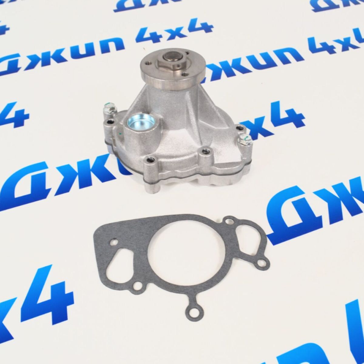 Помпа системы охлаждения Land Rover 4.2SC/4.4 Petrol 4575902