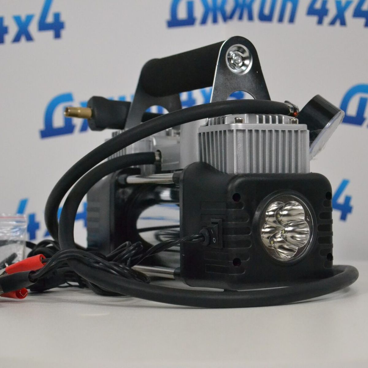 Автомобильный компрессор двухпоршневой Zork ZR-30004 ZR-30004