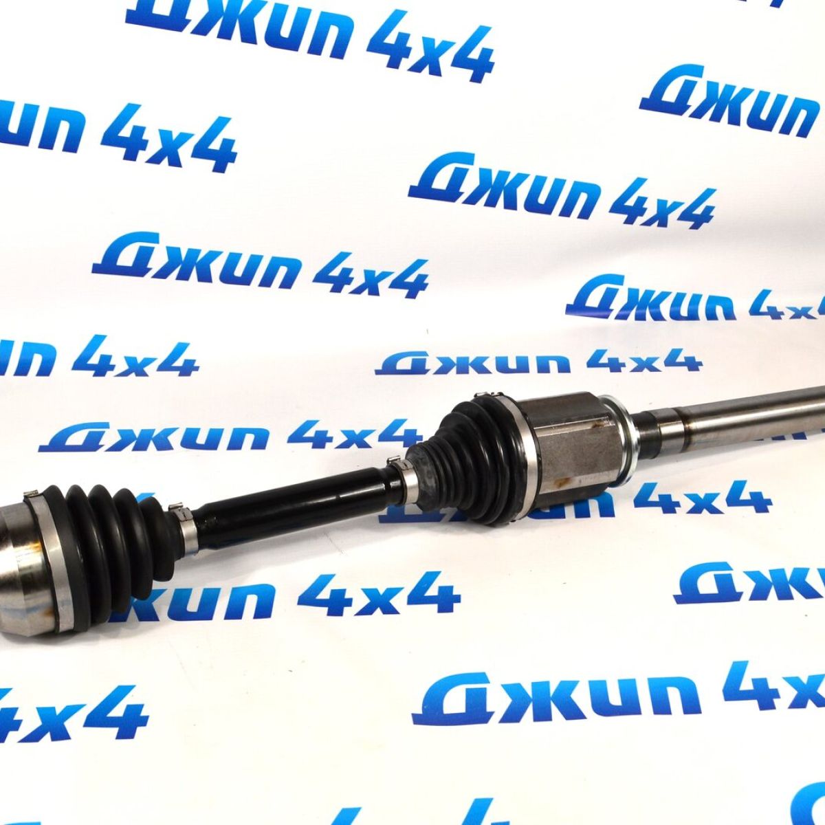 Привод передний Range Rover L405/Range Rover Sport L494/Land Rover Discovery L462 (правый) LR064635