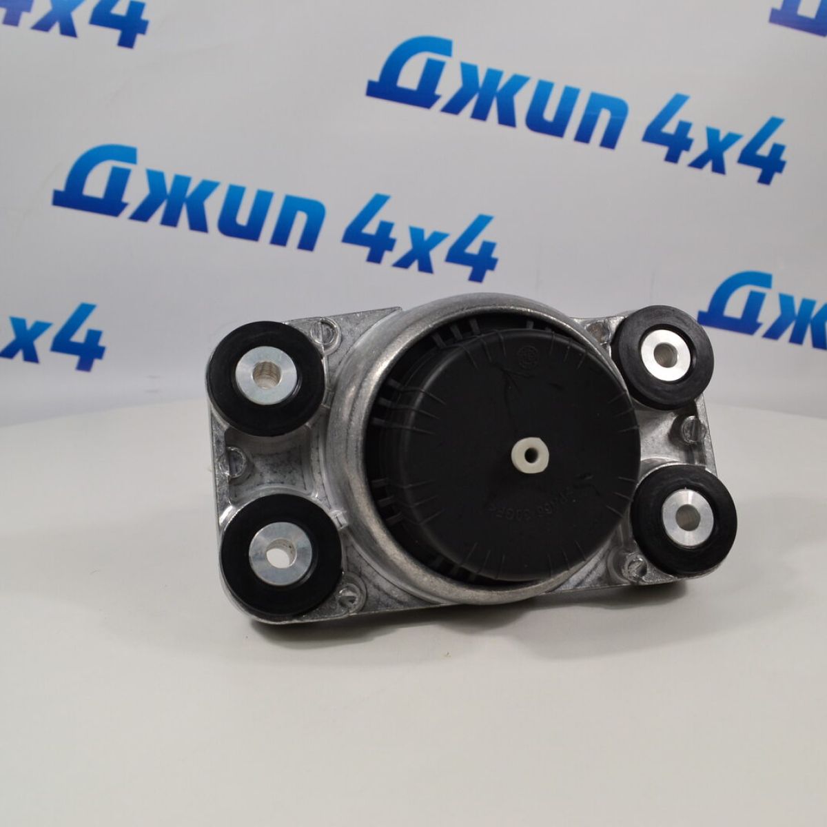 Опора двигателя Range Rover L405 V4.4TD (правая) LR057814