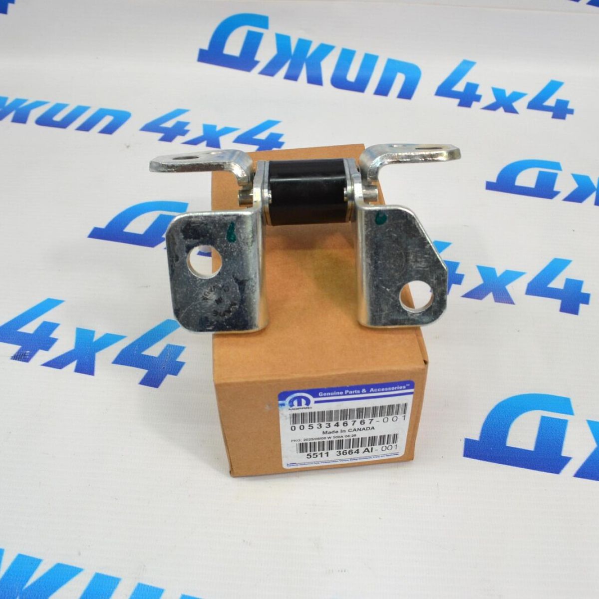 Петля передней/задней правой двери Jeep Grand Cherokee WK2 (нижняя) 55113664AI