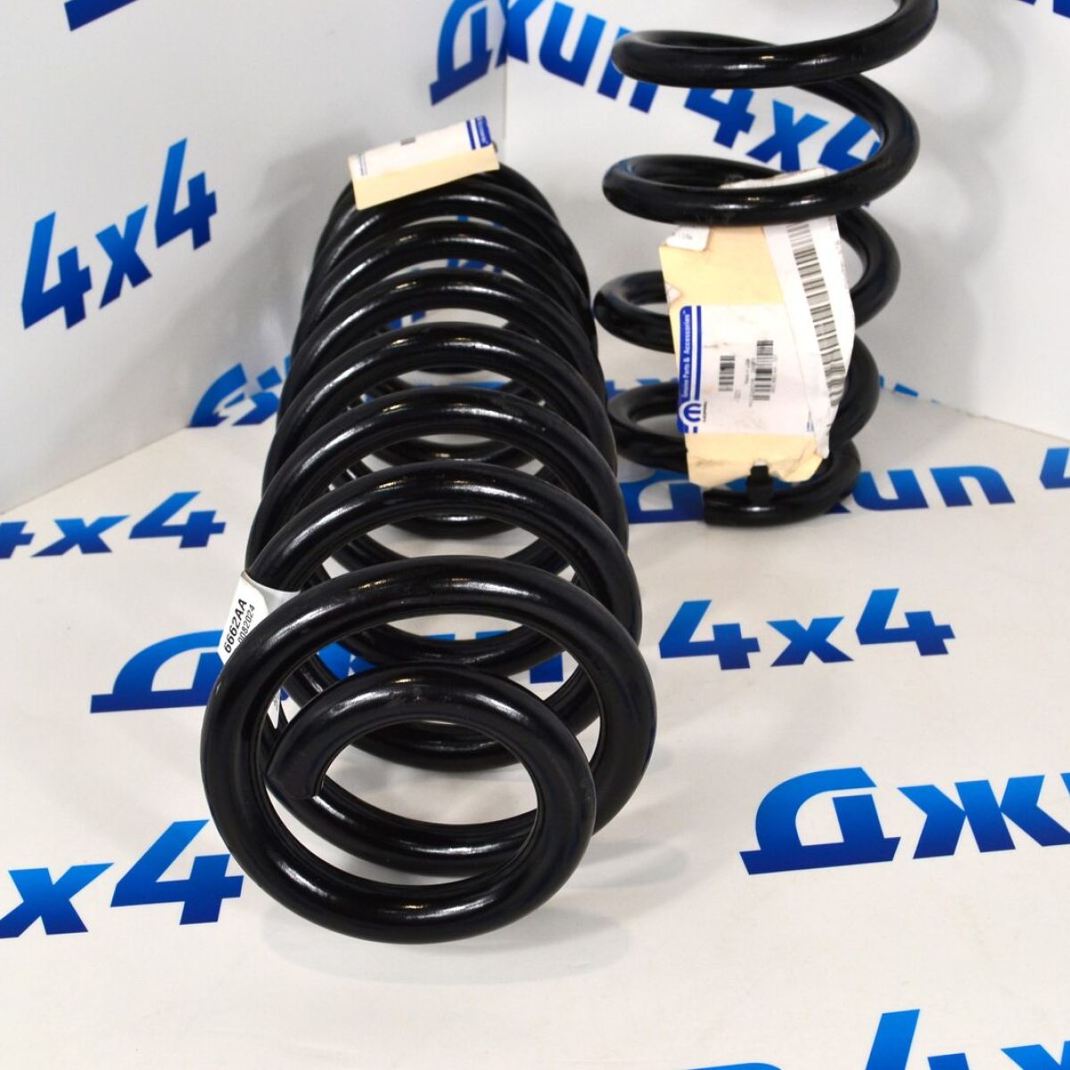 Пружина передняя Jeep Grand Cherokee WK2 68506662AA