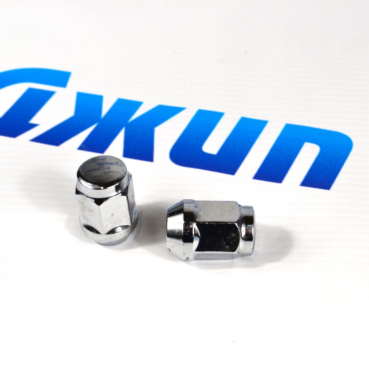 Гайка колёсная цельнометаллическая Range Rover Evoque/Range Rover Velar (M14x1.5х35 мм) LR001381