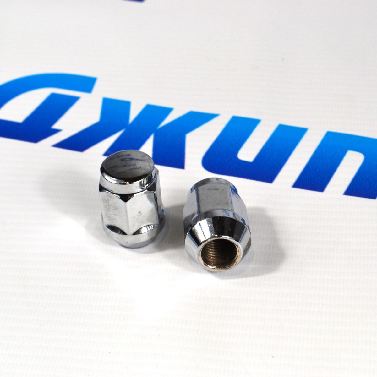 Гайка колёсная цельнометаллическая Range Rover Evoque/Range Rover Velar (M14x1.5х35 мм) LR001381