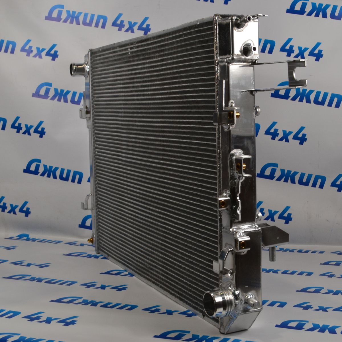 Радиатор охлаждения двигателя Dodge Ram TRX V6.2 Hemi (алюминиевый) 68430021AA