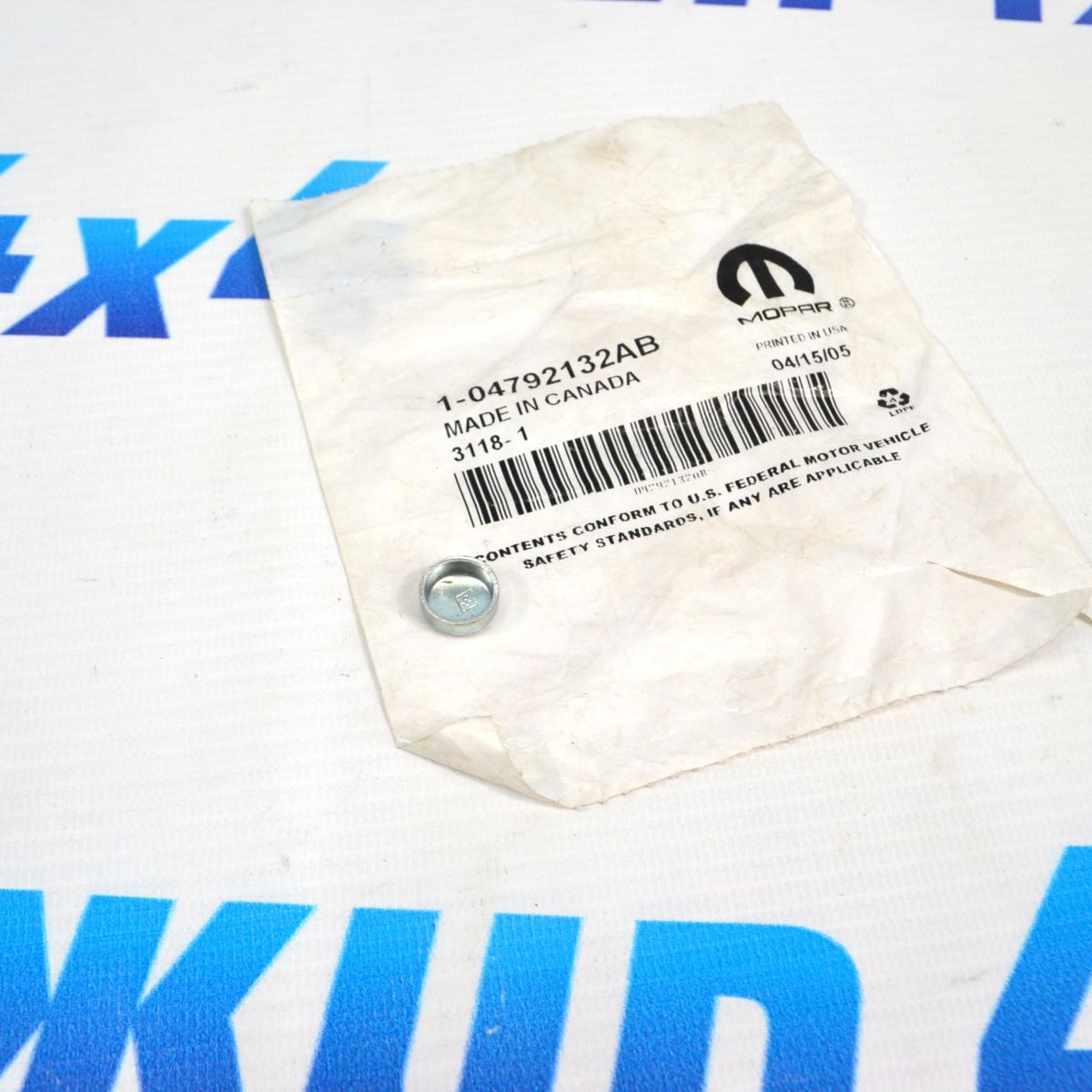 Заглушка ГБЦ Jeep Wrangler/Jeep Grand Cherokee WL/Jeep Compass 04792132AB