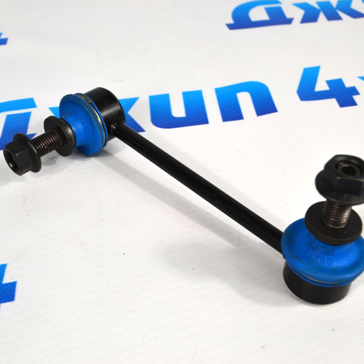 Тяга заднего стабилизатора Jeep Cherokee KL (правая) 68224852AE