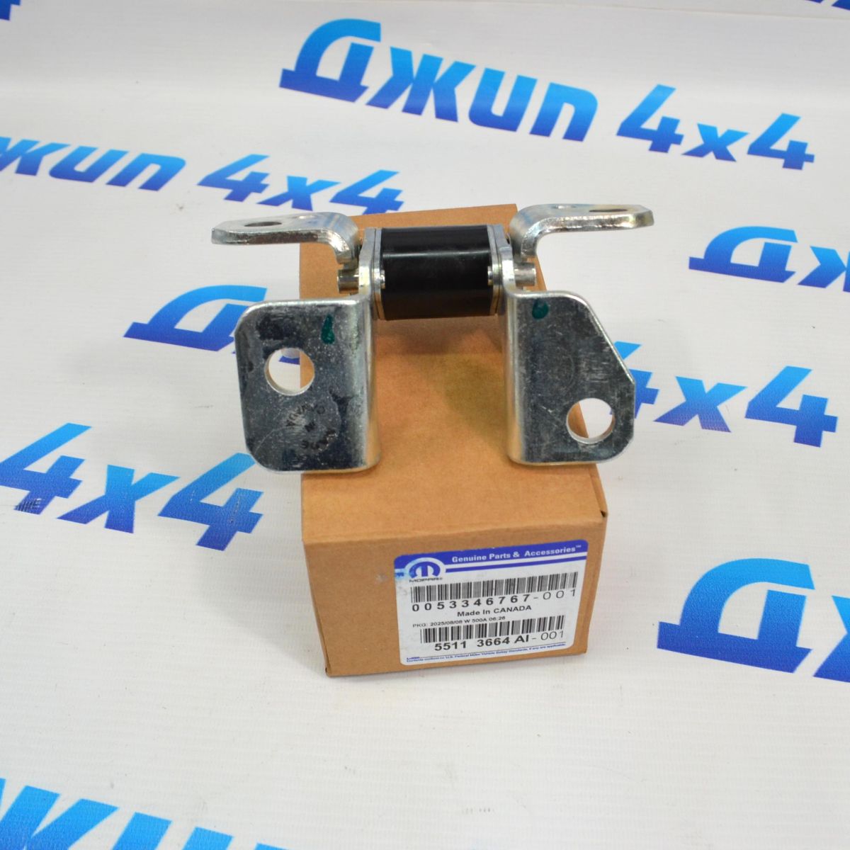 Петля передней/задней правой двери Jeep Grand Cherokee WK2 (нижняя) 55113664AI