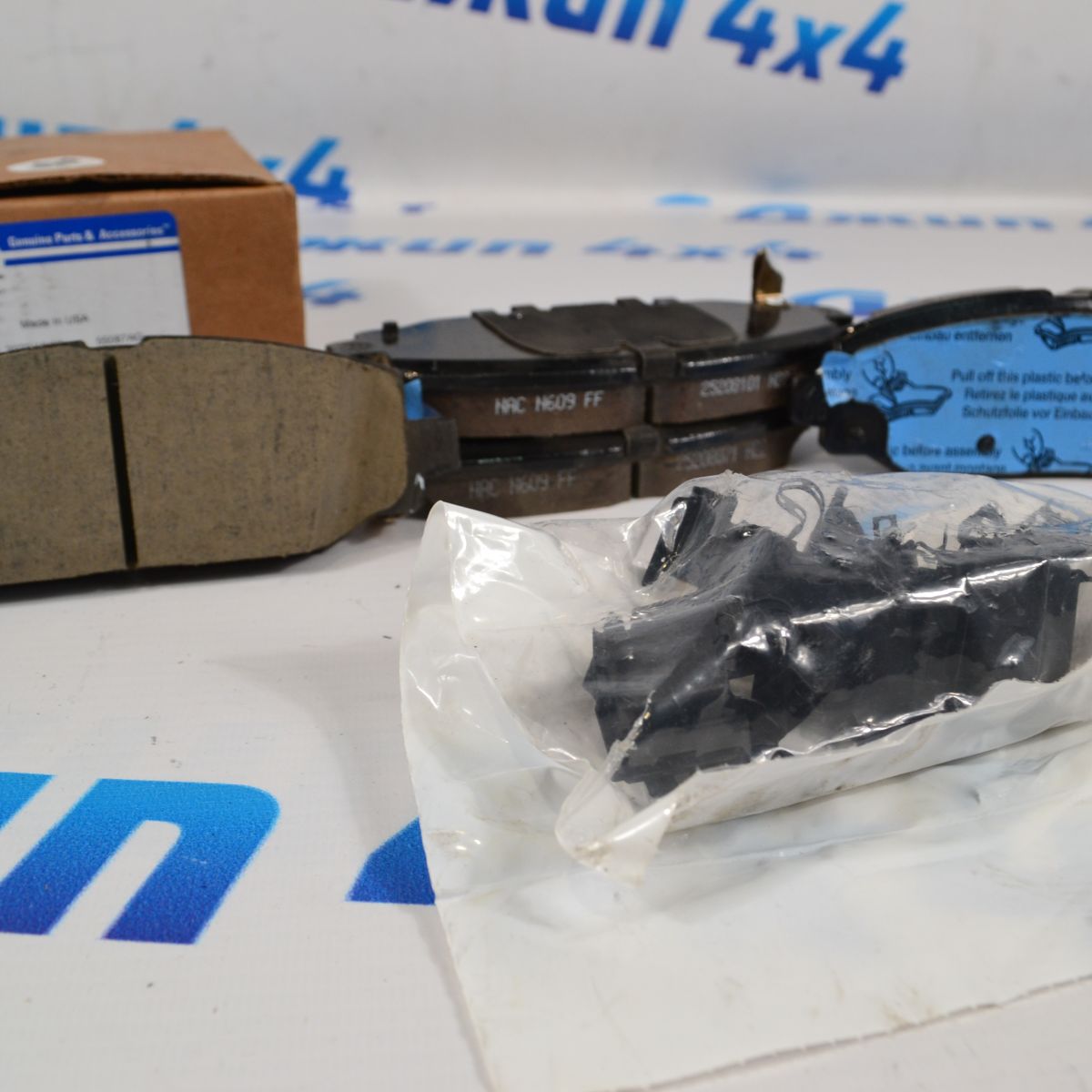Колодки тормозные задние Jeep Wrangler JL 68386838AD