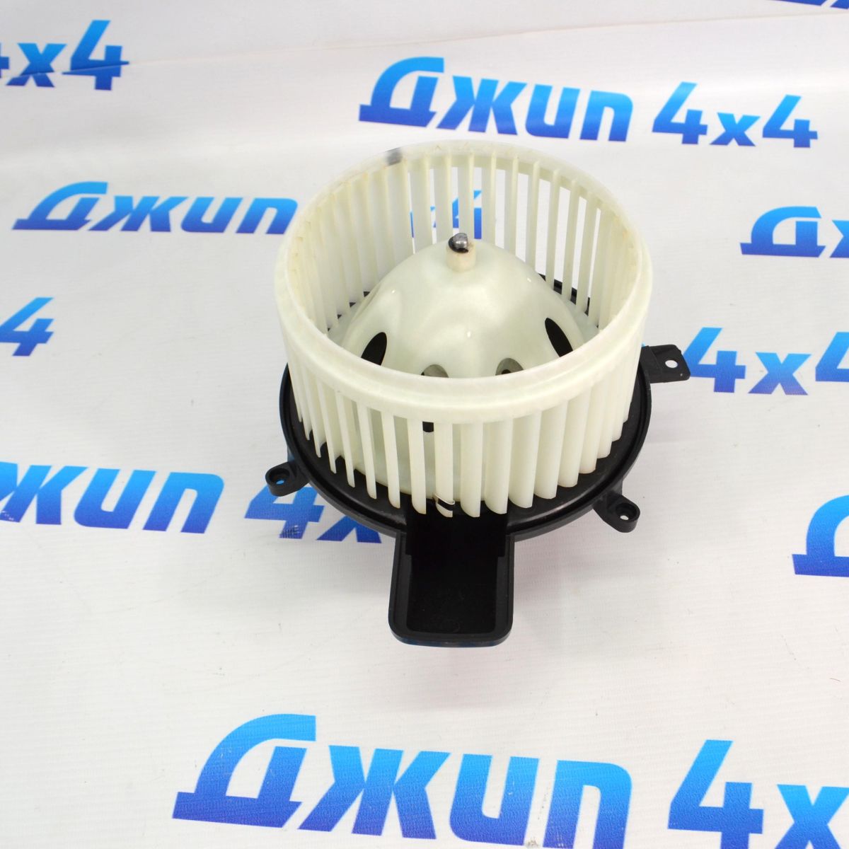 Мотор отопителя салона Jeep Grand Cherokee WK2/Dodge Durango WD 68224166AB