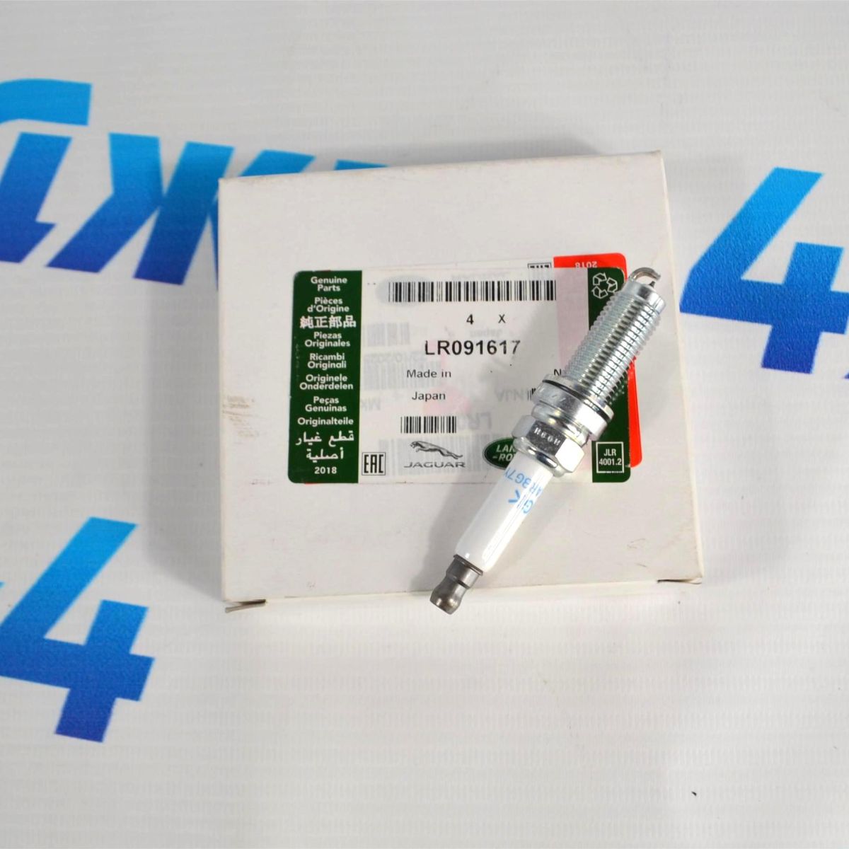 Свеча зажигания Range Rover Evoque L551/Jaguar E-Pace X540 V1.5T/2.0T Petrol LR091617