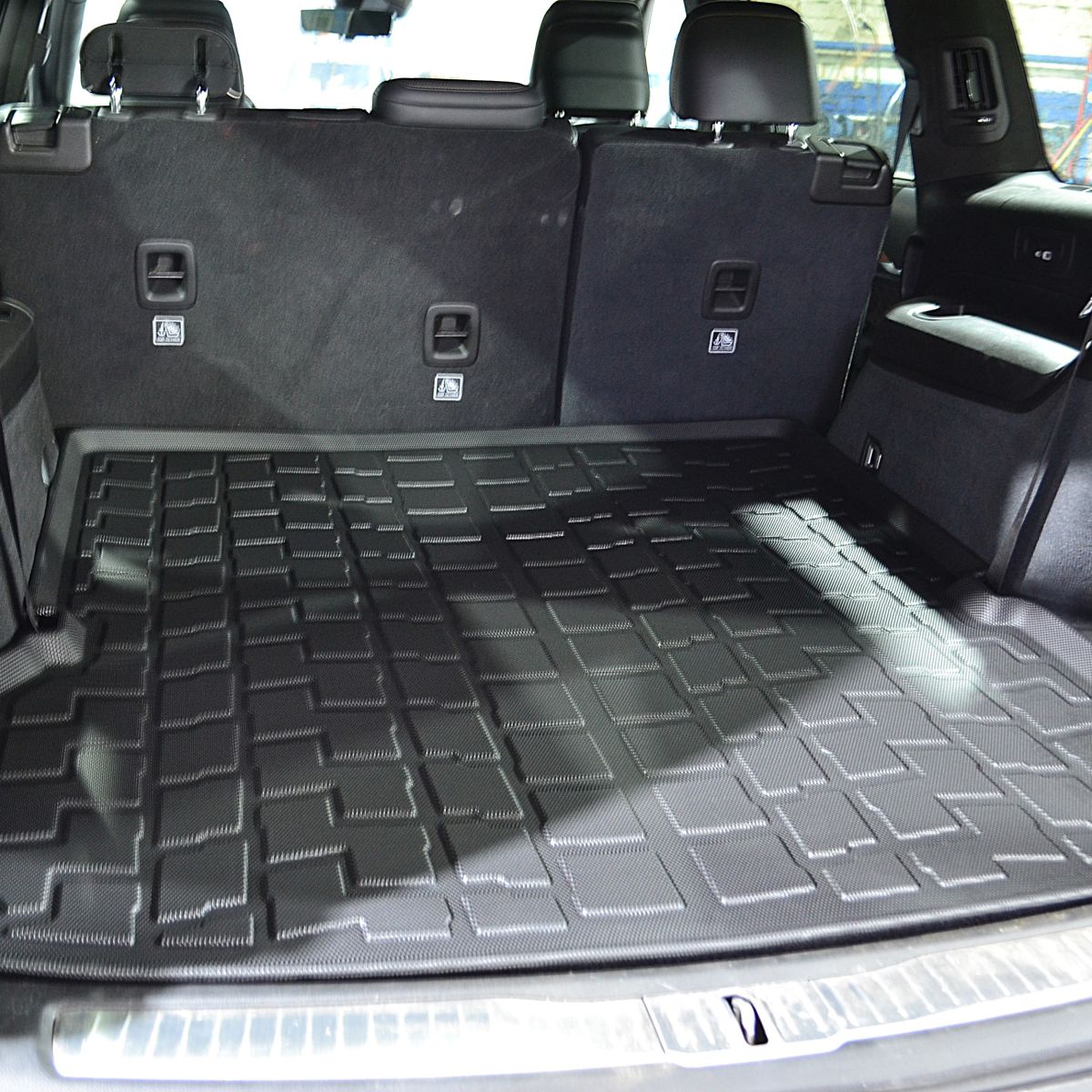 Ковер в багажник Jeep Grand Cherokee WL2022- (7 мест) D-0582