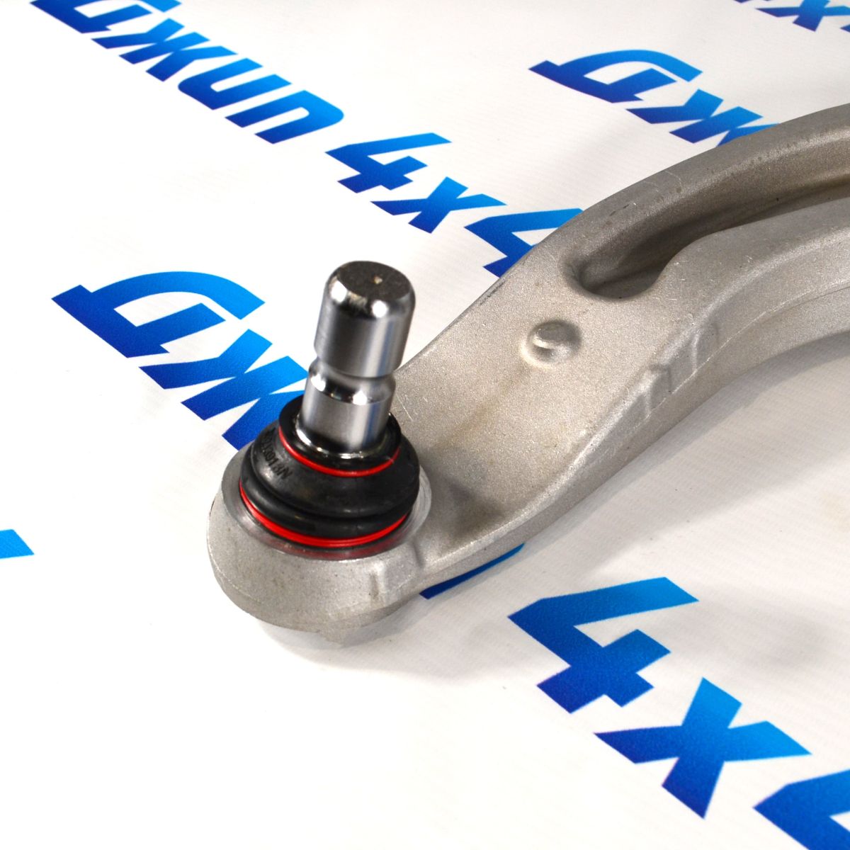 Рычаг передний нижний Chrysler Pacifica (левый) 05274643AA