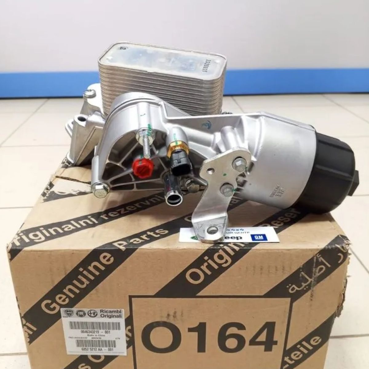 Корпус масляного фильтра с радиатором охлаждения масла Jeep Grand Cherokee WK2 V3.0CRD 2014-2023