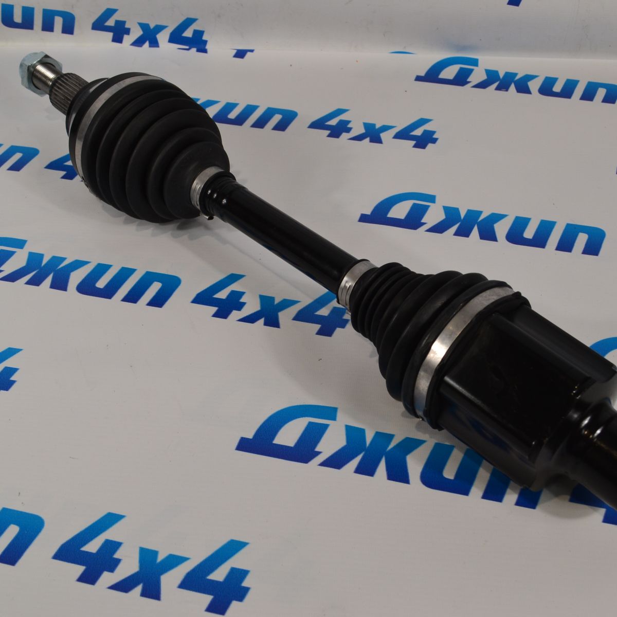 Привод передний правый-левый Dodge Ram 1500 DS 52123702AB