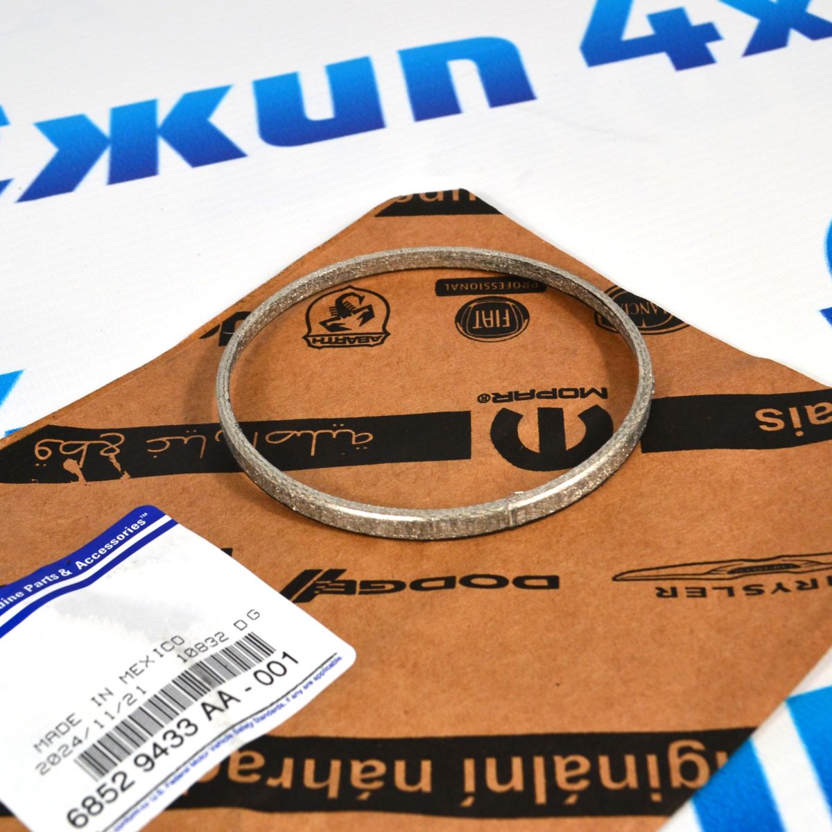 Прокладка приёмной трубы Jeep/Dodge/Chrysler/Ram V6.2 Hemi/V6.4 Hemi 68529433AA