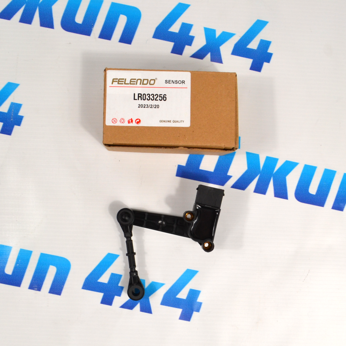 Датчик положения кузова Land Rover Discovery 5 L462/Range  Rover L405 (передний) LR033256
