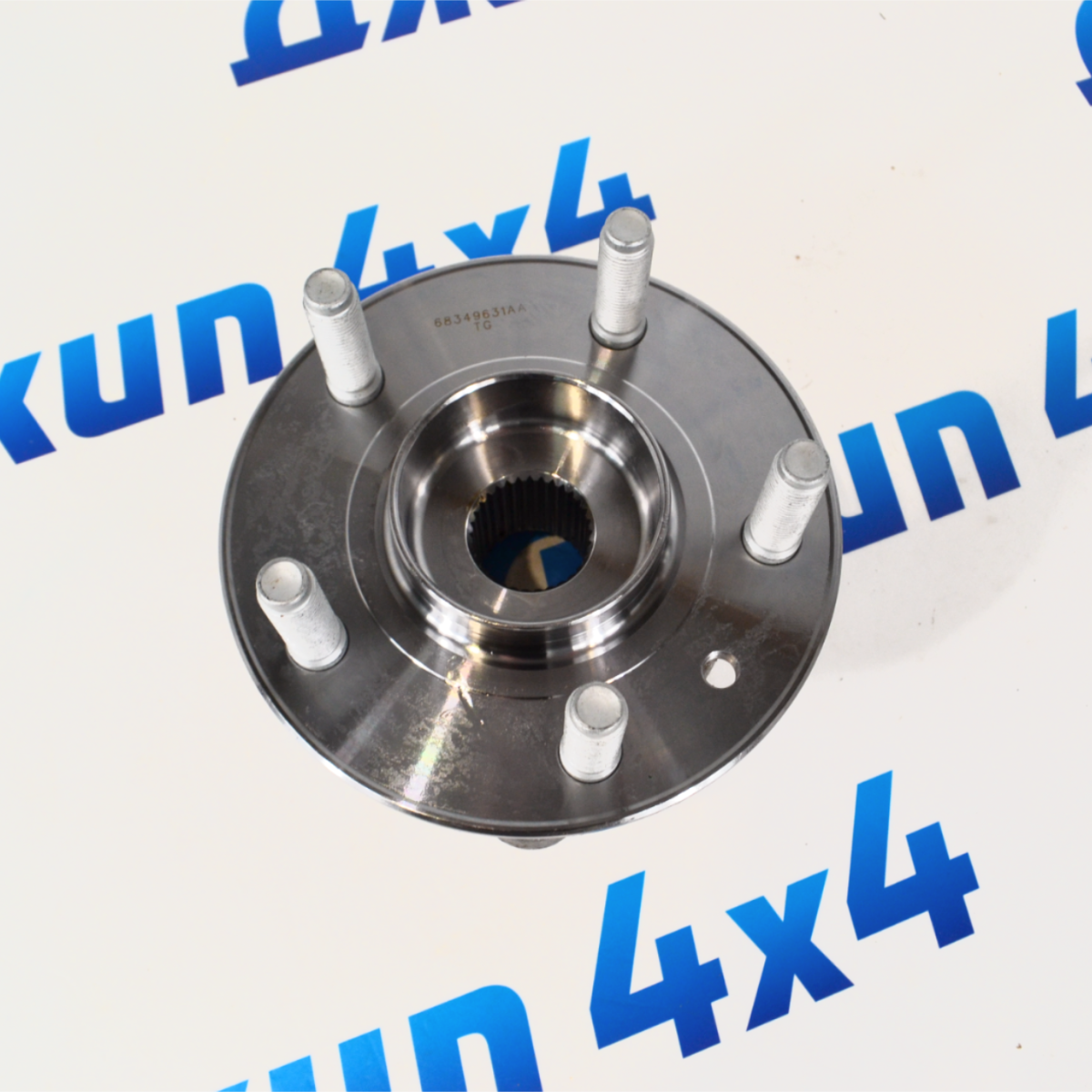 Ступичный узел передний Jeep Grand Cherokee WL (правый-левый) 68349631AA