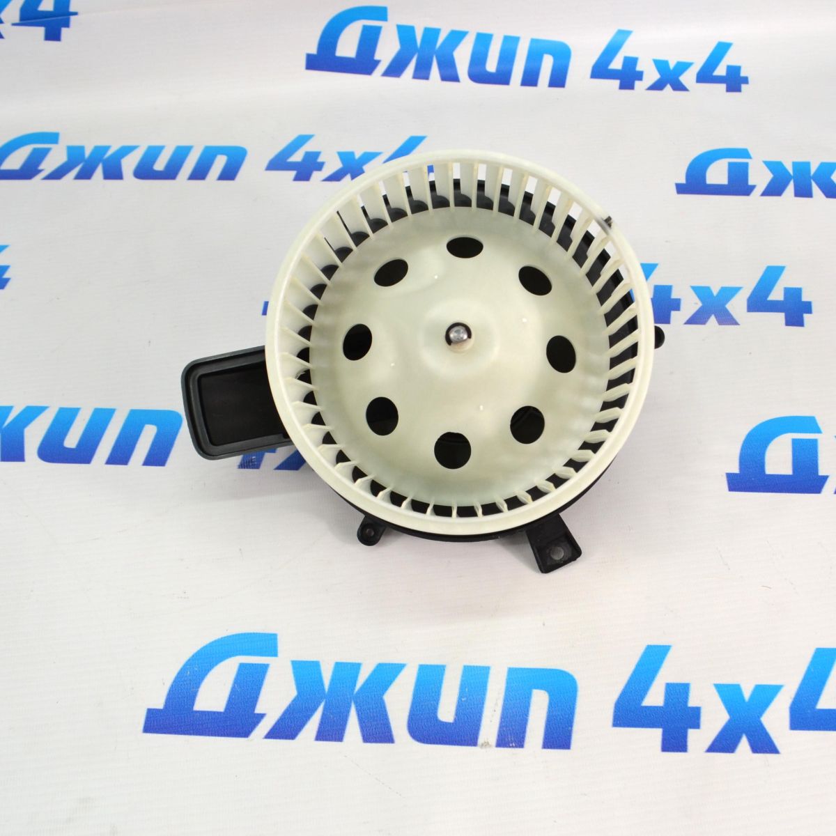 Мотор отопителя салона Jeep Grand Cherokee WK2/Dodge Durango WD 68224166AB