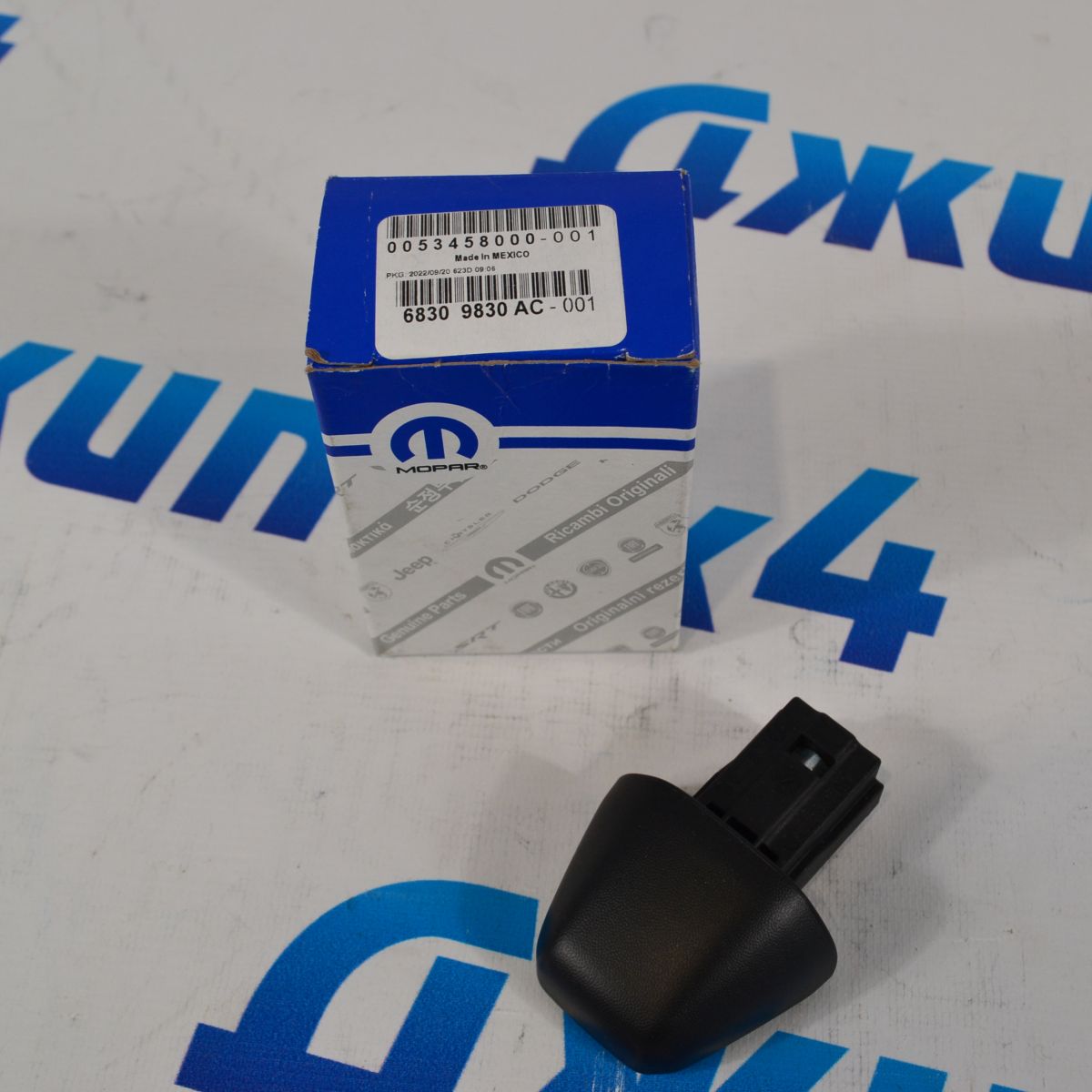 Заглушка ручки Jeep Wrangler JL 68309830AC